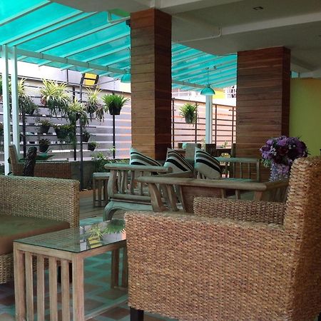 לאמפאנג Yellow Tique Hotel מראה חיצוני תמונה