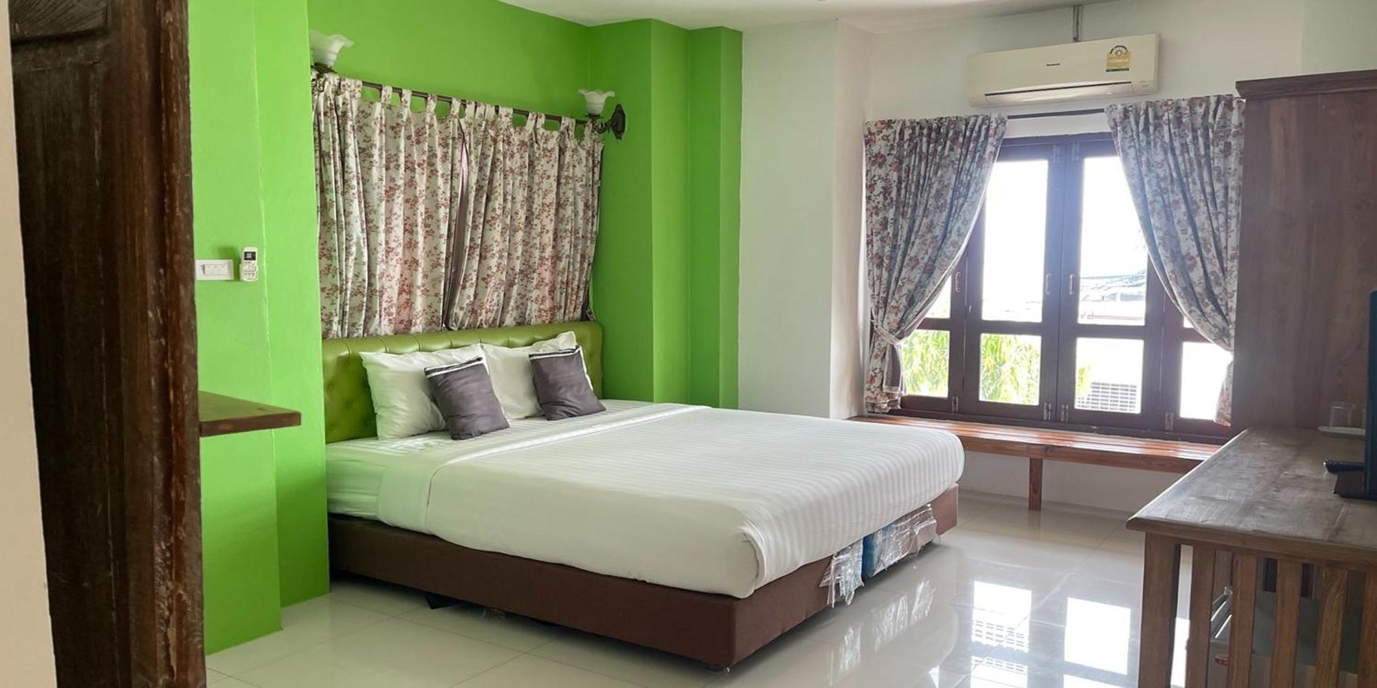 לאמפאנג Yellow Tique Hotel מראה חיצוני תמונה