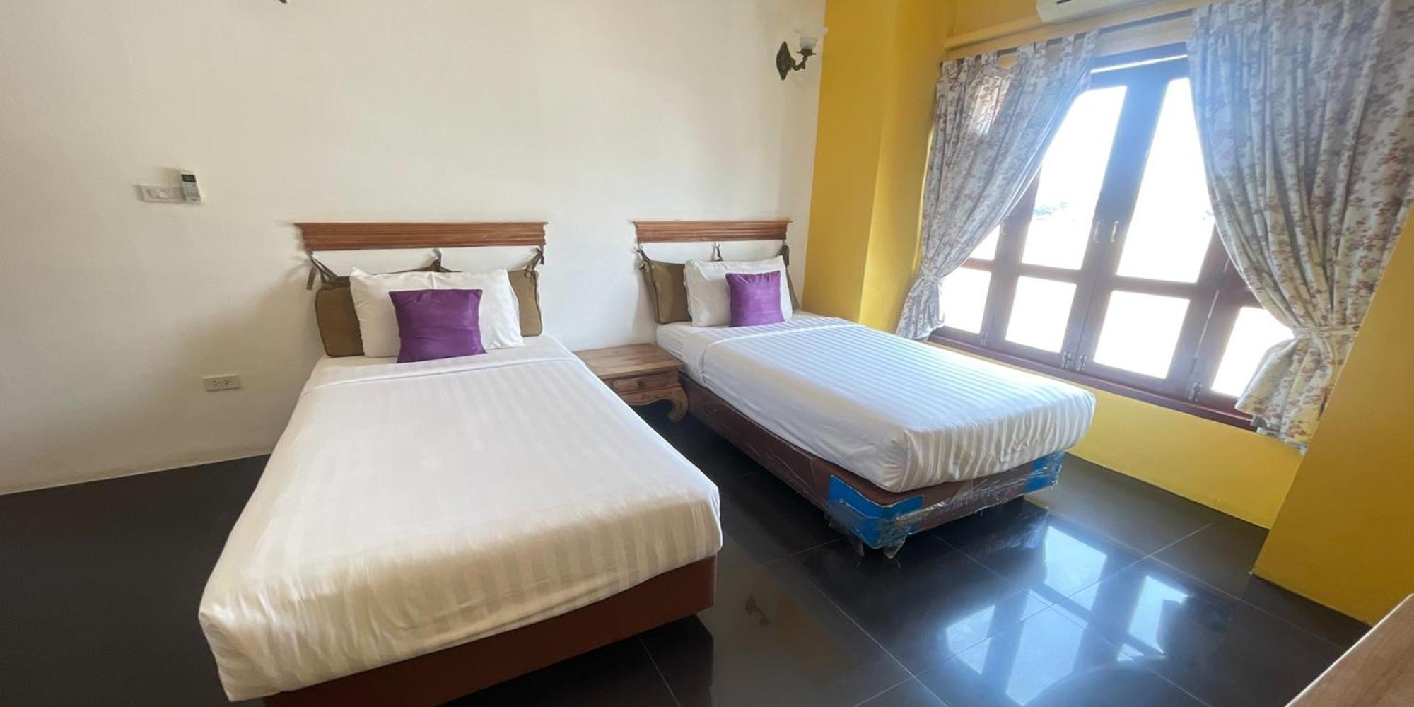 לאמפאנג Yellow Tique Hotel מראה חיצוני תמונה